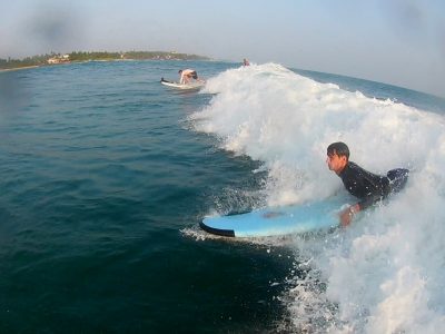 Спот Мидигама райт (Midigama right), русская школа серфинга IO SURF, уроки серфинга для начинающих и продолжающих в Мидигаме с русскоговорящим инструктором